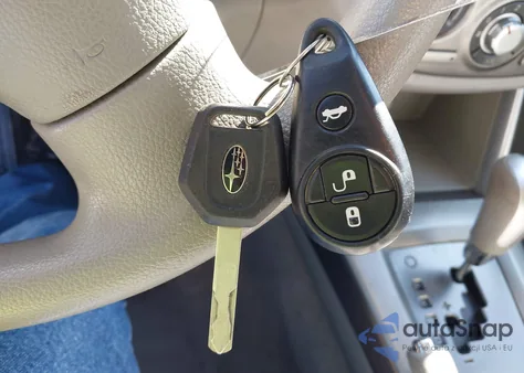 2010 Subaru Forester 2.5X Premium из США, поврежденный, VIN JF2SH6CC2AH729194